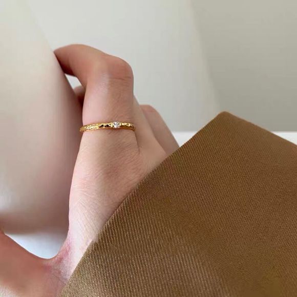 18K Gold Plated Hand Hammered Dainty Minimalistic Solitaire Band Ring - Picture 1 of 6